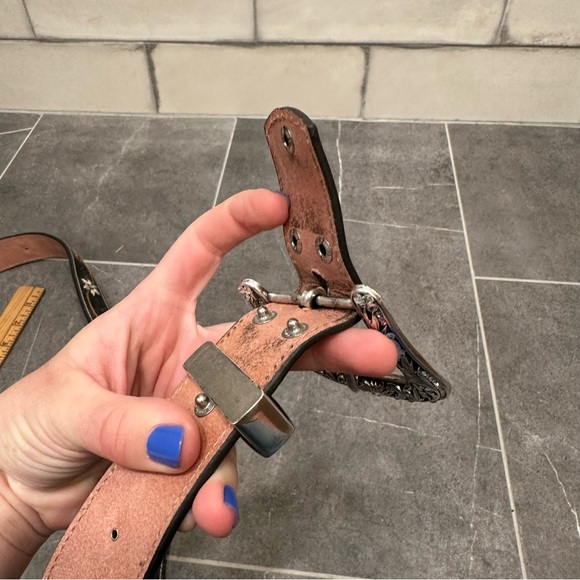 Nocona western belt cowboy cowgirl floral rhinestone embroidered black distress - Picture 14 of 14